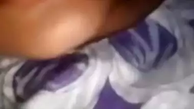 Bangladeshi girl showing sharp boobs viral MMS