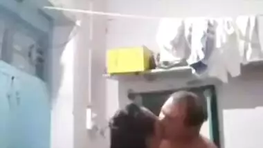 Mature Desi couple make private XXX video of their fucking at home