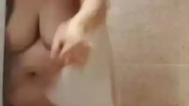 Sexy Deshi Bhabi After bath