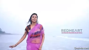 Desi cute girl sopna big boobs photo shoot for money