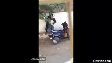 Desi collage lover outdoor fucking