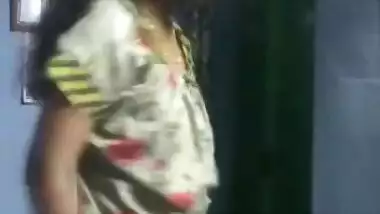 Desi village cute teen show her sexy body