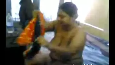 Bhabhi showing boobs in shower