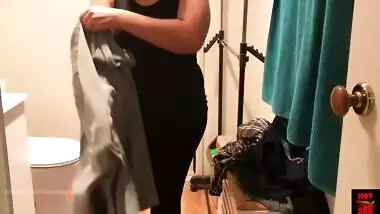 Tamil Actress In Beautiful Milf Changing Clothes And Flashing Hot Curves