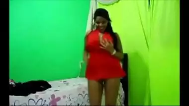 Desi sexy girl webcam private cam chat & twerking booty