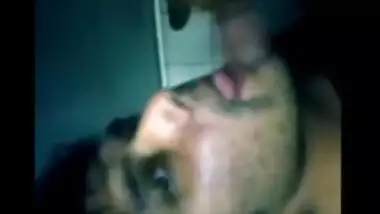 Cock starving gay Indian Gay giving a nice blowjob