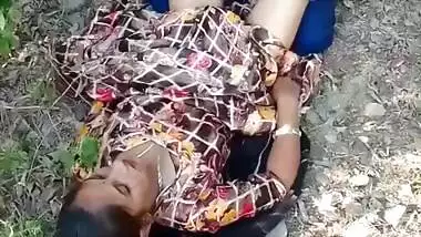 Cute desi randi panty removed fucked outdoors