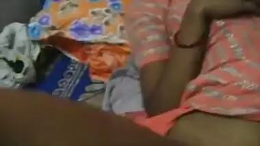 Sexy northindian spread her legs