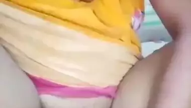 Desi sexy wife fing her pussy