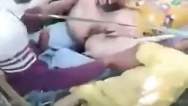 Gaon ki randi outdoor fucking – Threesome desi sex