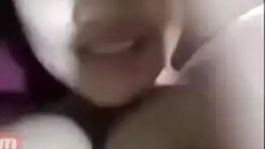 Beautiful Desi XXX chick shows her big boobs on video call