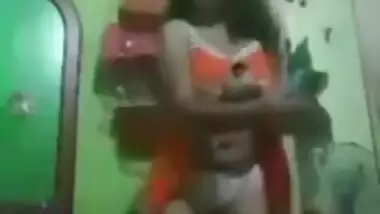 Sexy Srilankan chubby girl Dancing