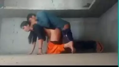 The hot parking lot sex video of a hot teen