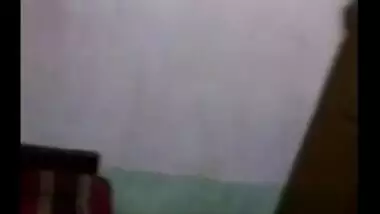 Desi cute shy girl first time making of sex video