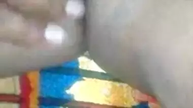 Desi indian sandhya bhabi sexy figure