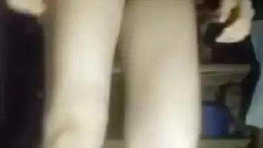 Slim girl sitting without dress desi nude video