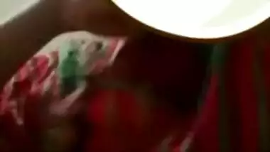 Desi bhabi show her big boob video call 2