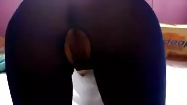 Girl comes prepared for quick sex – Bangladeshi xxx