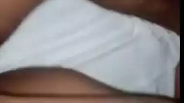 Desi aunty with XXX bush enjoys hardcore pounding in hot MMS video